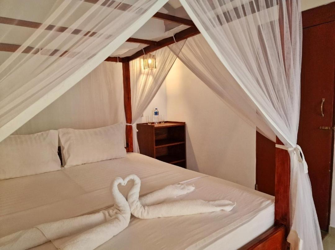 Panorama Beach Hotel タンガラ エクステリア 写真