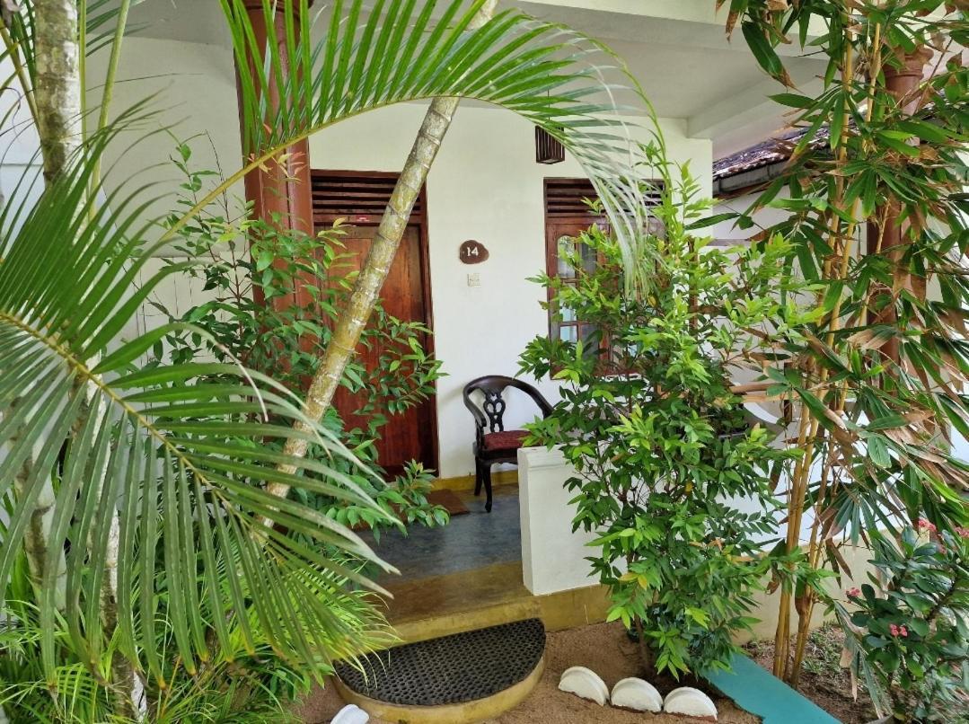 Panorama Beach Hotel タンガラ エクステリア 写真
