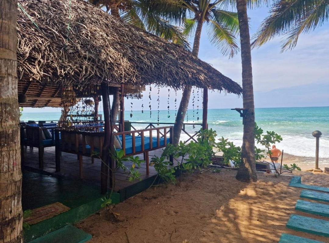Panorama Beach Hotel タンガラ エクステリア 写真